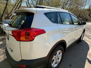 2013 Toyota RAV4 IV (XA40), белый, 2590000 рублей, вид 4
