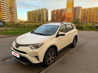 2017 Toyota RAV4 IV (XA40) Рестайлинг, белый, 1765000 рублей, вид 2