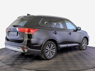 2019 Mitsubishi Outlander III Рестайлинг 3, чёрный, 1870000 рублей, вид 5