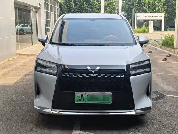 2025 Wuling Starlight 730, серебристый, 1655025 рублей - вид 1