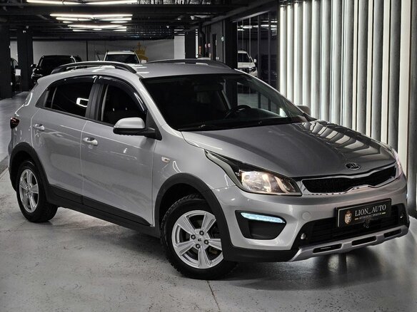 2018 Kia Rio X-Line IV, серебристый, 1440000 рублей