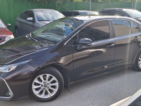 2019 Toyota Corolla XII (E210), коричневый, 1820000 рублей, вид 2