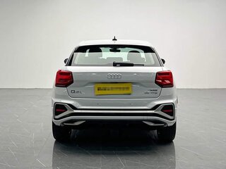 2022 Audi Q2 L 35 TFSI I Рестайлинг, белый, 1320000 рублей, вид 5