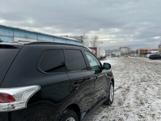 2013 Mitsubishi Outlander III, чёрный, 1250000 рублей, вид 3