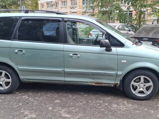 2004 Hyundai Trajet I Рестайлинг, серый, 450000 рублей, вид 3