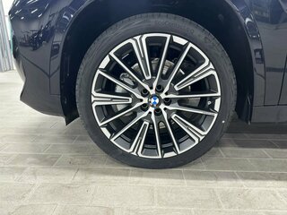 2026 BMW X1 Long 25Li xDrive III (U11/U12), чёрный, 5990000 рублей, вид 2
