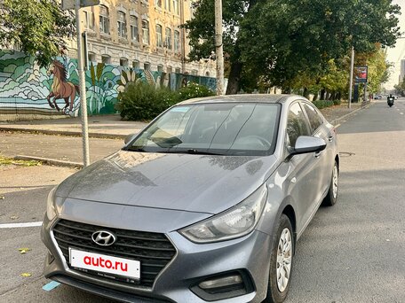 2017 Hyundai Solaris II, серый, 1180000 рублей, вид 3