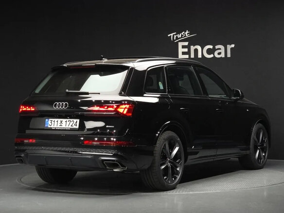 2026 Audi Q7 50 TDI II (4M) Рестайлинг 2, чёрный, 11876000 рублей - вид 1