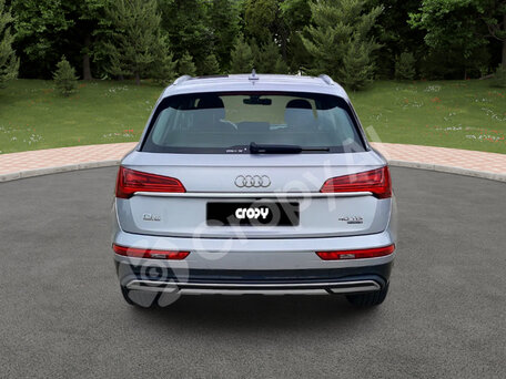 2021 Audi Q5 40 TDI II (FY) Рестайлинг, серебристый, 3150000 рублей, вид 5