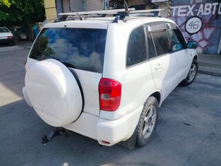 2002 Toyota RAV4 II (XA20), белый, 600000 рублей, вид 4