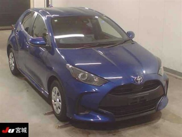 2022 Toyota Yaris IV, синий, 1390000 рублей
