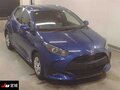 2022 Toyota Yaris IV, синий, 1390000 рублей
