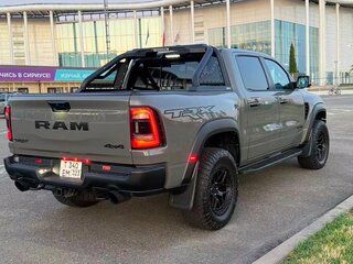 2023 Ram 1500 Crew Cab TRX V, серый, 14800000 рублей, вид 3