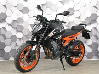 2023 KTM 890 Duke GP, чёрный, 899000 рублей, вид 2