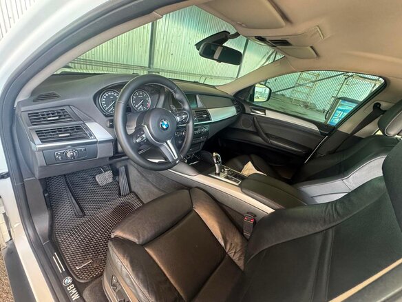2009 BMW X6 35i 6-speed I (E71), белый, 2100000 рублей - вид 4