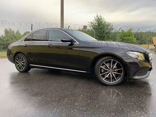 2017 Mercedes-Benz E-Класс 220 d V (W213, S213, C238), чёрный, 2550000 рублей, вид 3