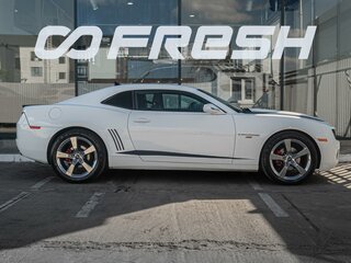2013 Chevrolet Camaro V, белый, 2199000 рублей, вид 5