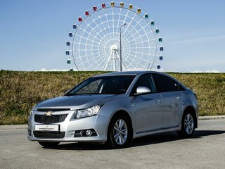 2013 Chevrolet Cruze I Рестайлинг, серебристый, 730000 рублей, вид 1