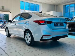 2018 Hyundai Solaris II, серебристый, 1199000 рублей, вид 5