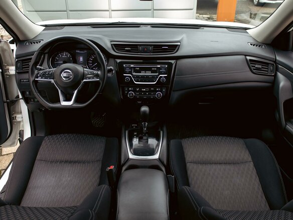 2020 Nissan X-Trail III Рестайлинг, белый, 1935000 рублей - вид 14