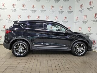 2021 Geely Coolray I, чёрный, 1350777 рублей, вид 4