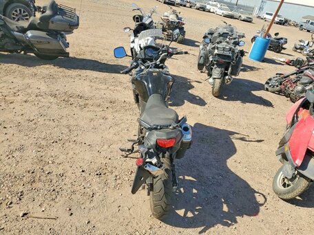 2025 Suzuki V-Strom DL 650, чёрный, 919147 рублей, вид 4
