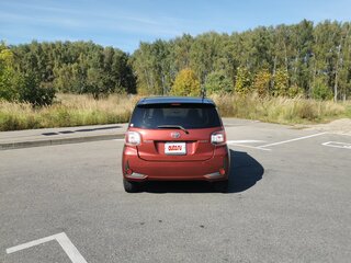 2021 Toyota Passo III Рестайлинг, красный, 1250000 рублей, вид 3