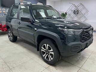 2026 Lada (ВАЗ) Niva Travel I Рестайлинг, зелёный, 1765900 рублей, вид 3