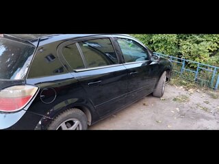 2004 Opel Astra H, чёрный, 270000 рублей, вид 3