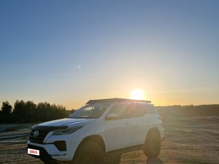 2021 Toyota Fortuner II Рестайлинг, белый, 4150000 рублей, вид 3