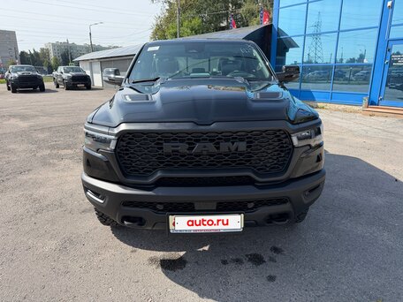 2026 Ram 1500 Crew Cab V Рестайлинг, чёрный, 10699999 рублей, вид 4