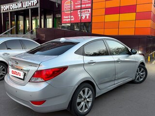2012 Hyundai Solaris I, серебристый, 445000 рублей, вид 3