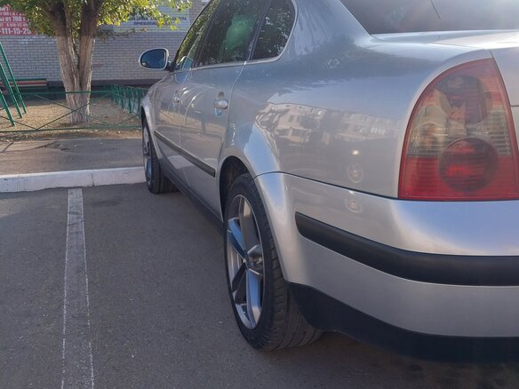 2004 Volkswagen Passat B5 Рестайлинг, серебристый, 770000 рублей - вид 6
