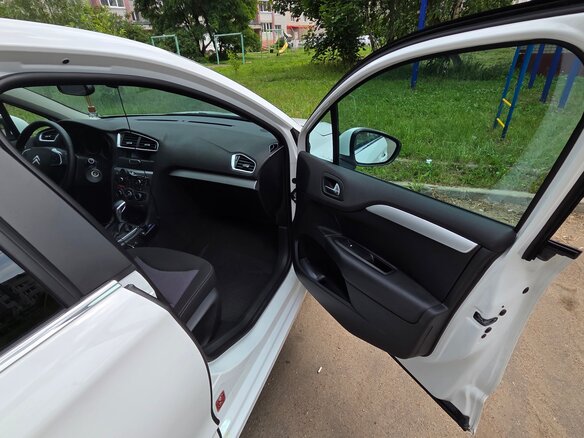 2019 Citroen C4 II Рестайлинг, белый, 1600000 рублей - вид 17