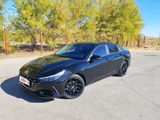 2021 Hyundai Avante VII, чёрный, 2500000 рублей, вид 1