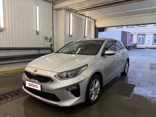 2018 Kia Ceed III, серебристый, 1600000 рублей, вид 1
