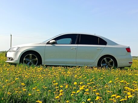 2012 Volkswagen Jetta VI, белый, 855000 рублей, вид 3