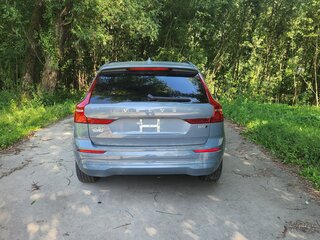 2022 Volvo XC60 II Рестайлинг, серый, 4200000 рублей, вид 5