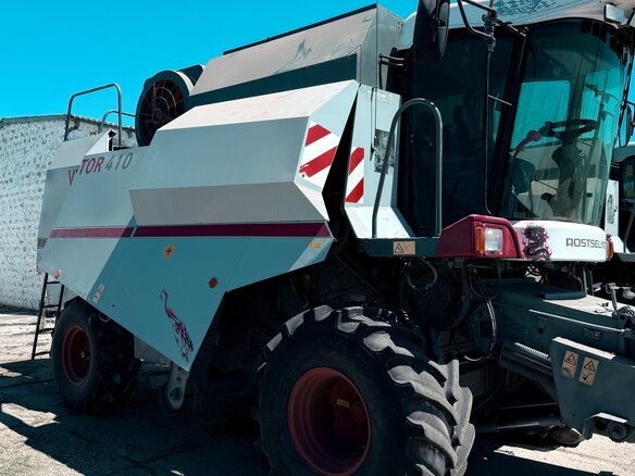 2011 Ростсельмаш VECTOR, 3050000 рублей