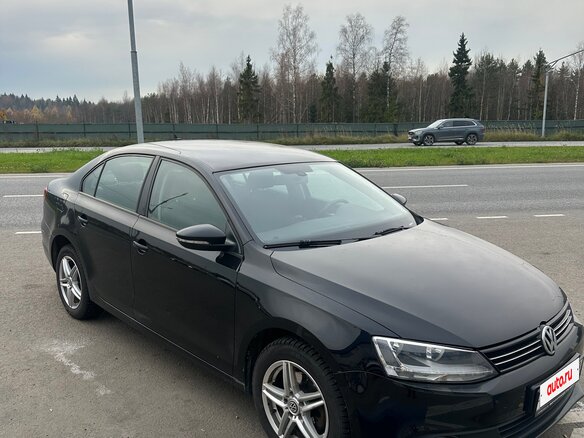 2012 Volkswagen Jetta VI, чёрный, 950000 рублей - вид 2
