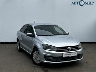2016 Volkswagen Polo V Рестайлинг, серебристый, 685000 рублей, вид 3