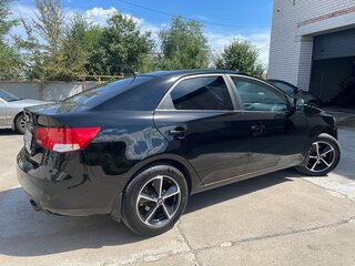 2012 Kia Cerato 6-speed II, чёрный, 870000 рублей, вид 4