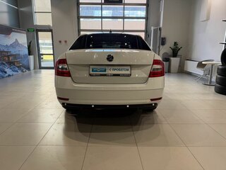 2018 Skoda Octavia III (A7) Рестайлинг, белый, 810000 рублей, вид 5
