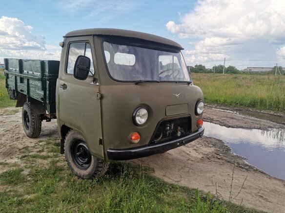 1986 УАЗ 3303, зелёный