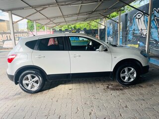 2013 Nissan Qashqai I Рестайлинг, белый, 1100000 рублей, вид 3