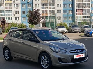 2012 Hyundai Solaris I, бежевый, 820000 рублей, вид 4