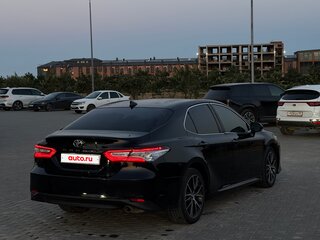 2021 Toyota Camry VIII (XV70), чёрный, 1850000 рублей, вид 4