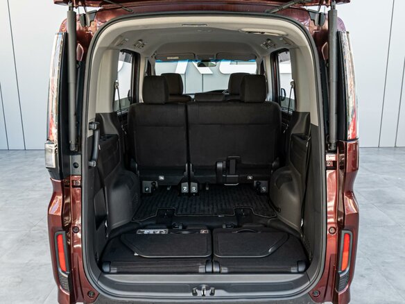 2021 Honda Stepwgn Spada V Рестайлинг, красный, 2650000 рублей - вид 22
