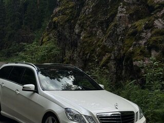 2013 Mercedes-Benz E-Класс 250 7G-Tronic IV (W212, S212, C207), белый, 1950000 рублей, вид 2
