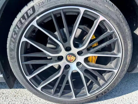 2023 Porsche Panamera 4 Sport Turismo II Рестайлинг, чёрный - вид 7